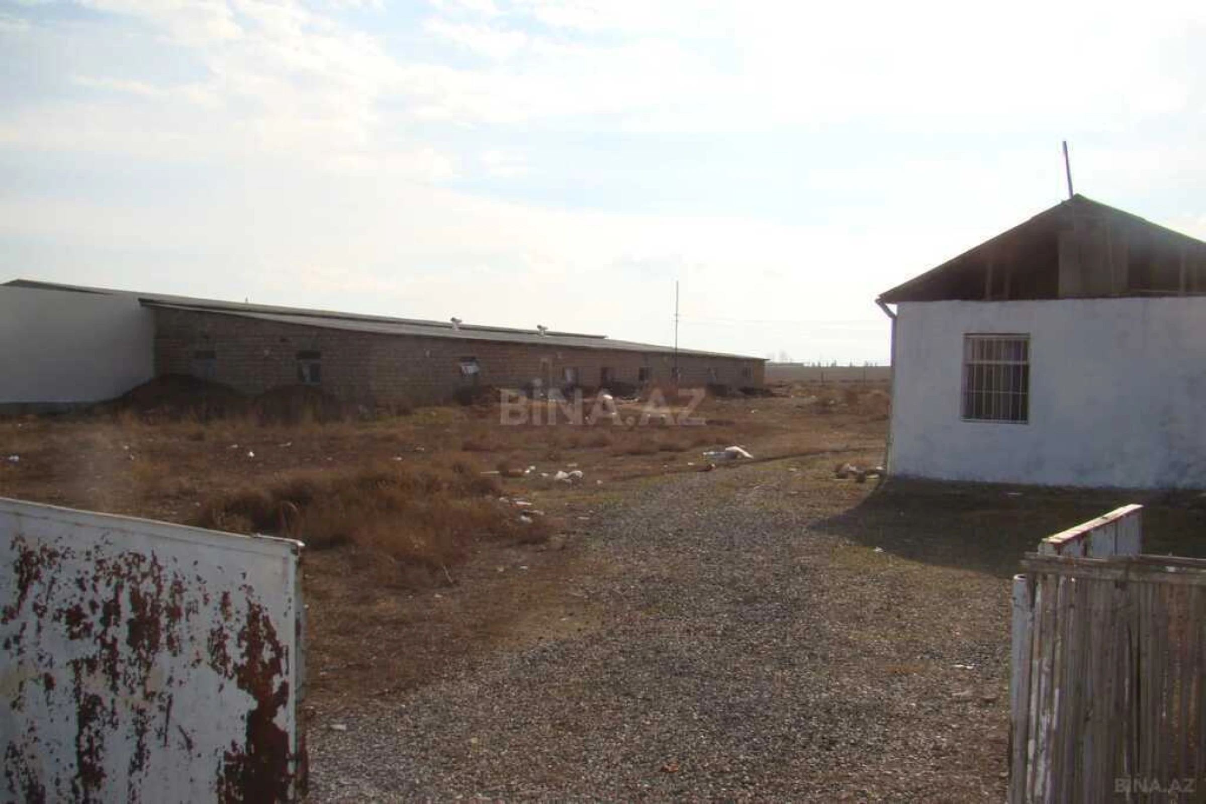 Satılır obyekt 3000 m²