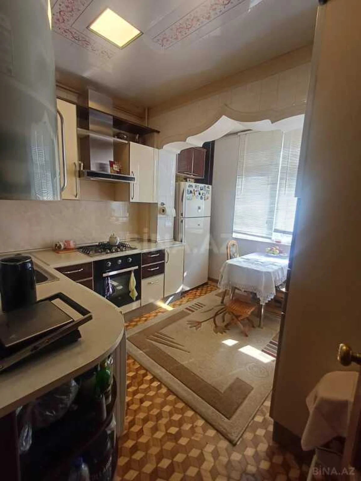 Satılır 5 otaqlı mənzil 120 m²