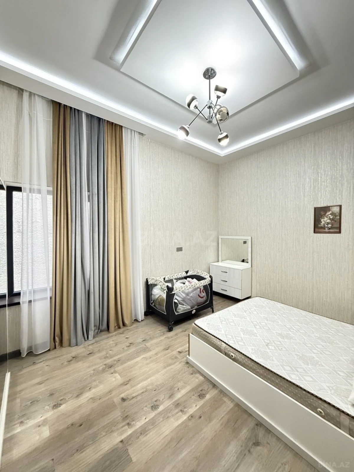 Satılır 4 otaqlı həyət evi 160 m²