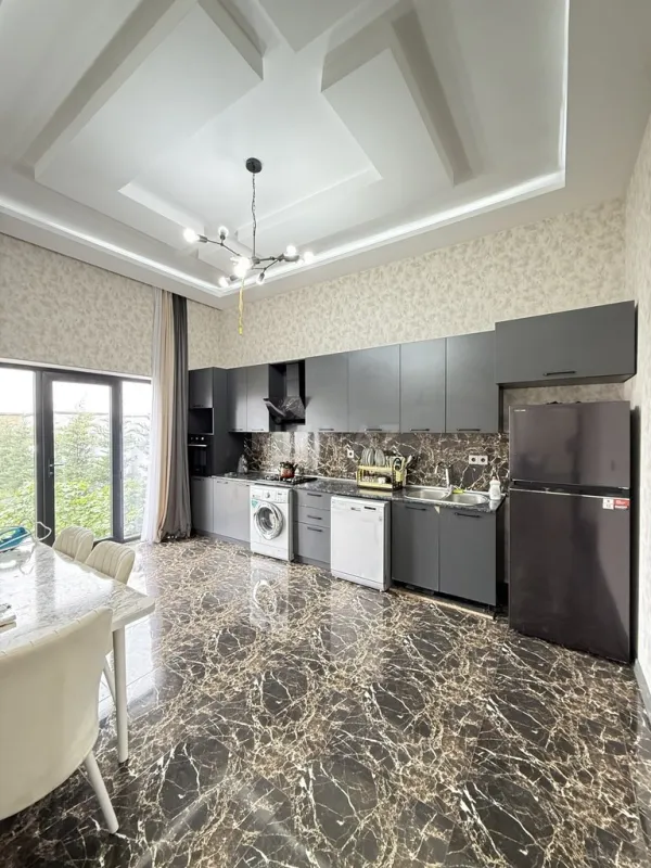 Satılır 4 otaqlı həyət evi 160 m²