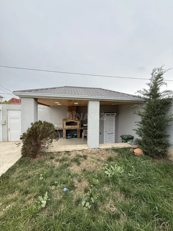 Satılır 4 otaqlı həyət evi 160 m²