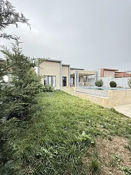 Satılır 4 otaqlı həyət evi 160 m²