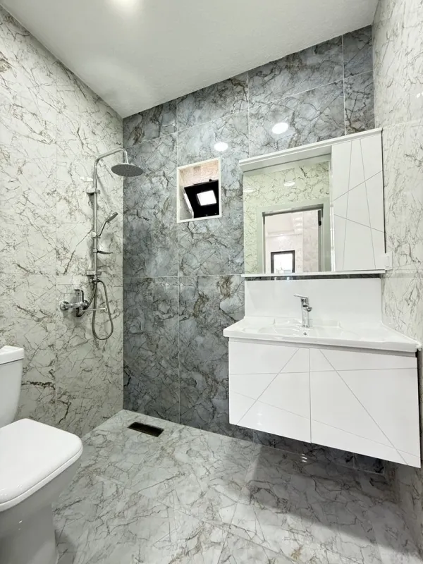 Satılır 4 otaqlı həyət evi 140 m²