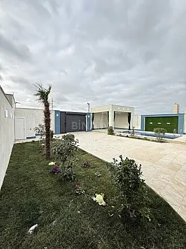 Satılır 4 otaqlı həyət evi 140 m²