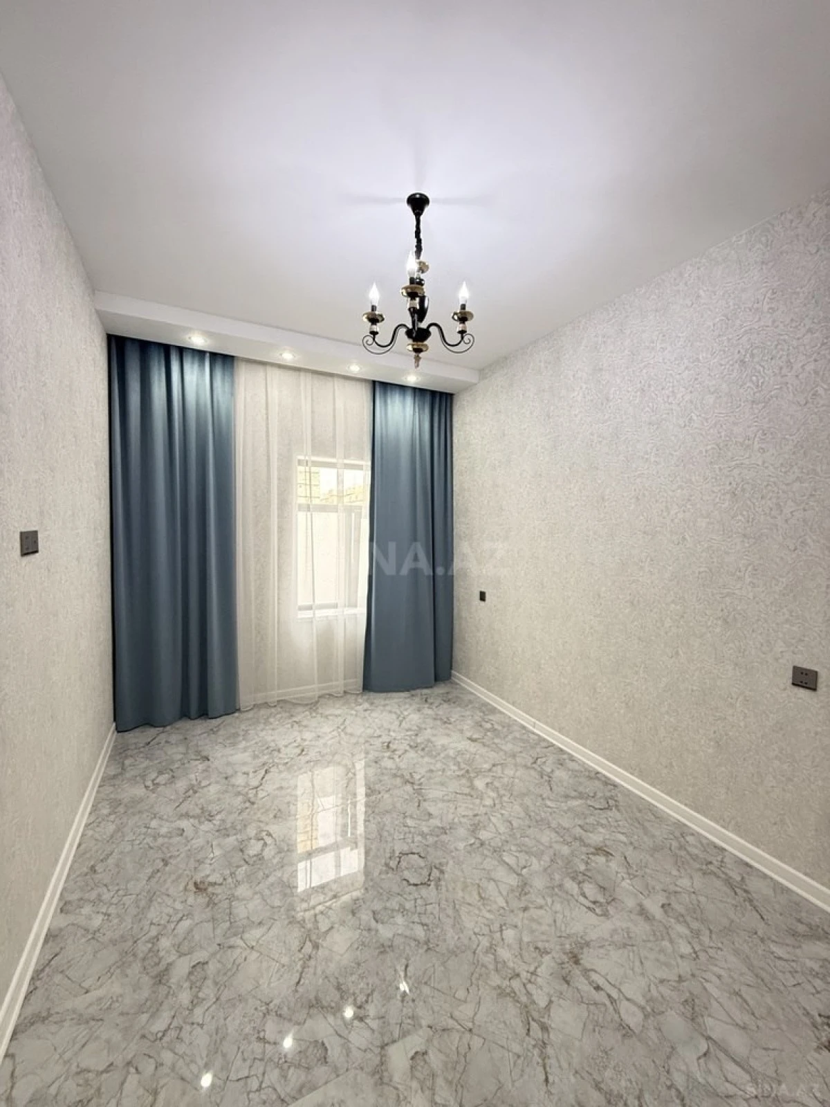 Satılır 4 otaqlı həyət evi 140 m²