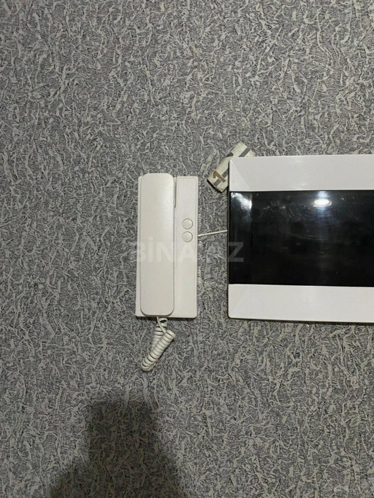 Satılır 4 otaqlı mənzil 96 m²