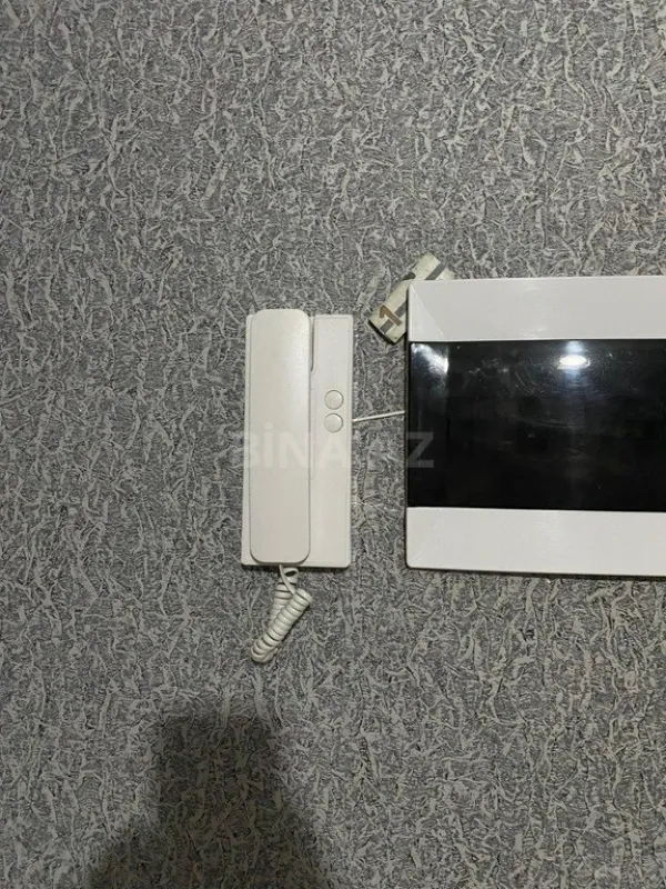 Satılır 4 otaqlı mənzil 96 m²