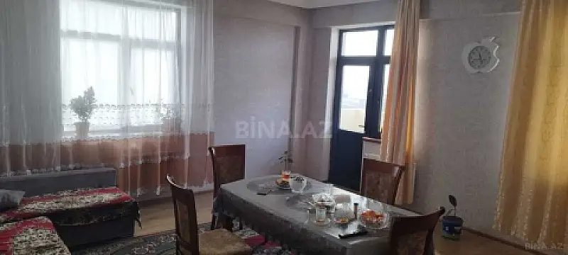 Satılır 4 otaqlı mənzil 96 m²