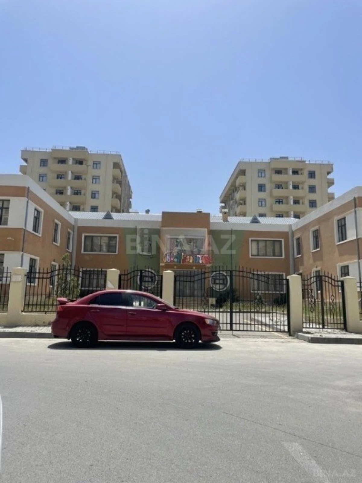 Satılır 4 otaqlı mənzil 96 m²