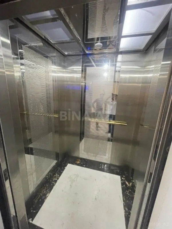 Satılır 4 otaqlı mənzil 96 m²