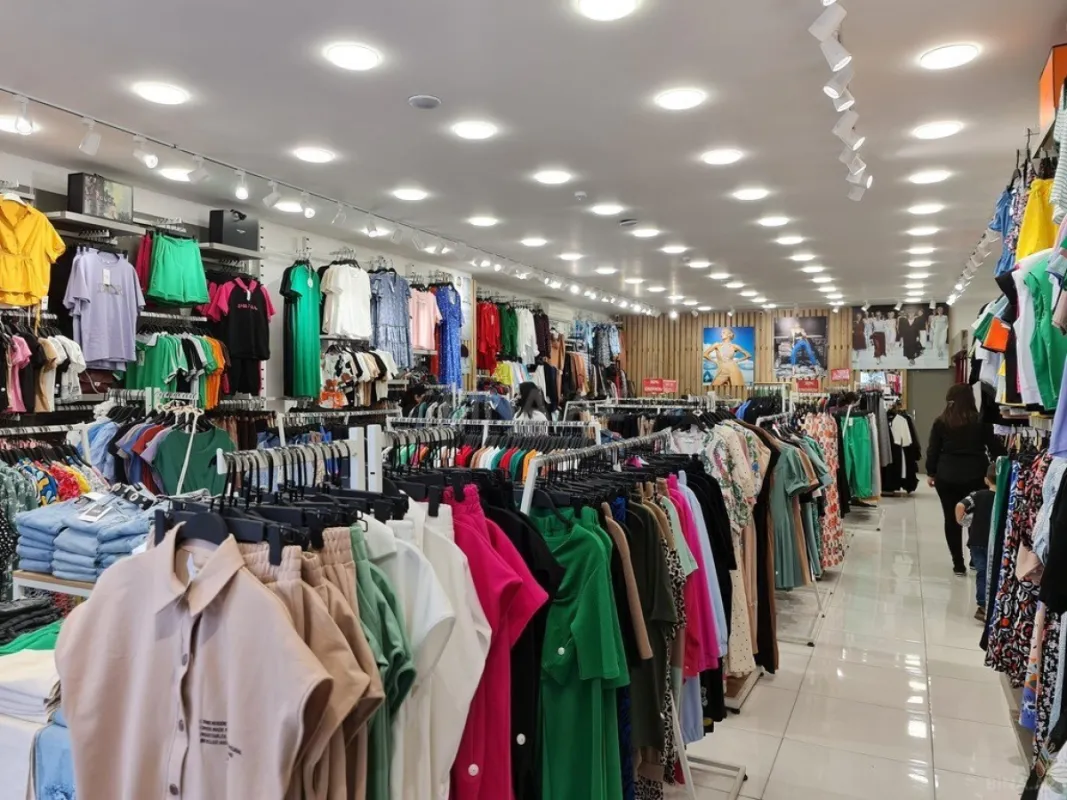 Satılır obyekt 360 m²