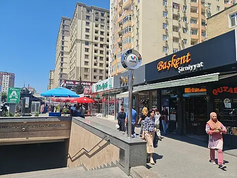 Satılır obyekt 360 m²