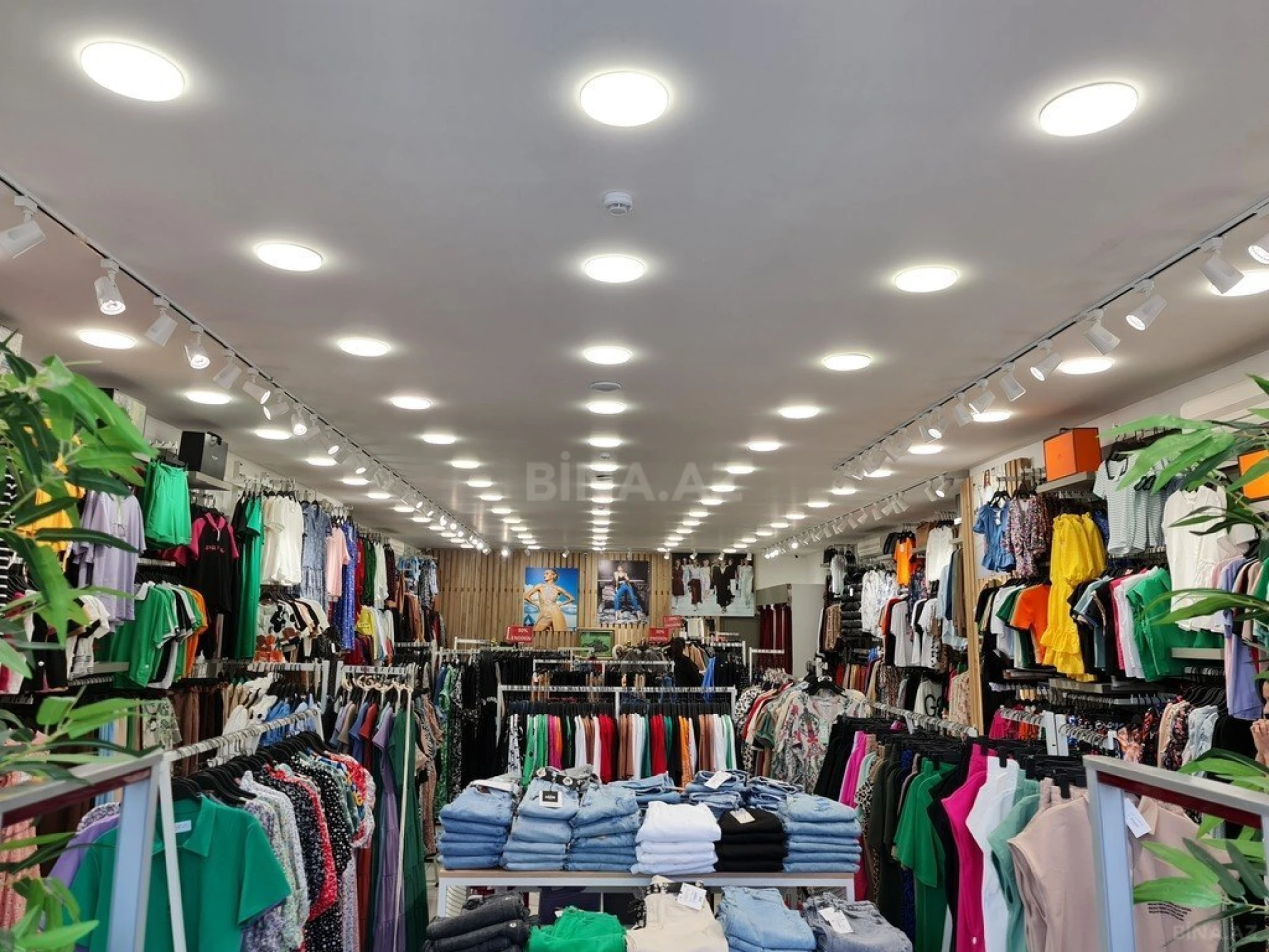 Satılır obyekt 360 m²