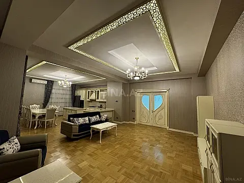 Satılır 3 otaqlı mənzil 203 m²