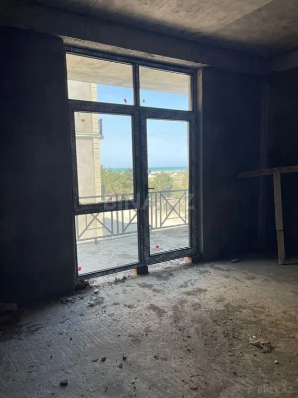 Satılır 3 otaqlı mənzil 116 m²