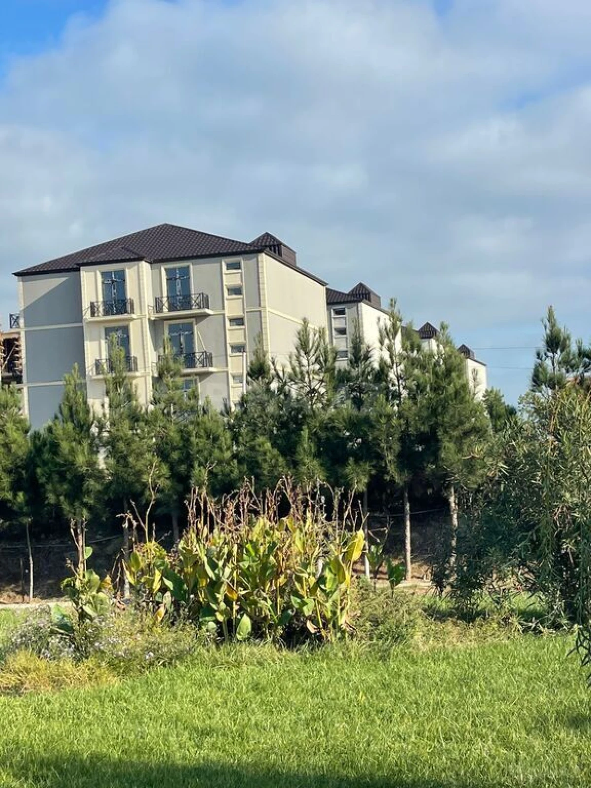 Satılır 3 otaqlı mənzil 116 m²