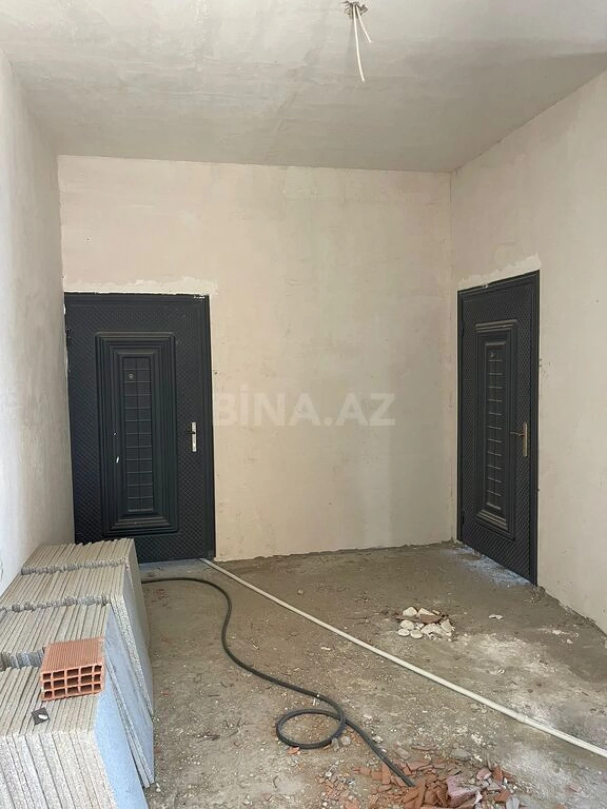 Satılır 3 otaqlı mənzil 116 m²