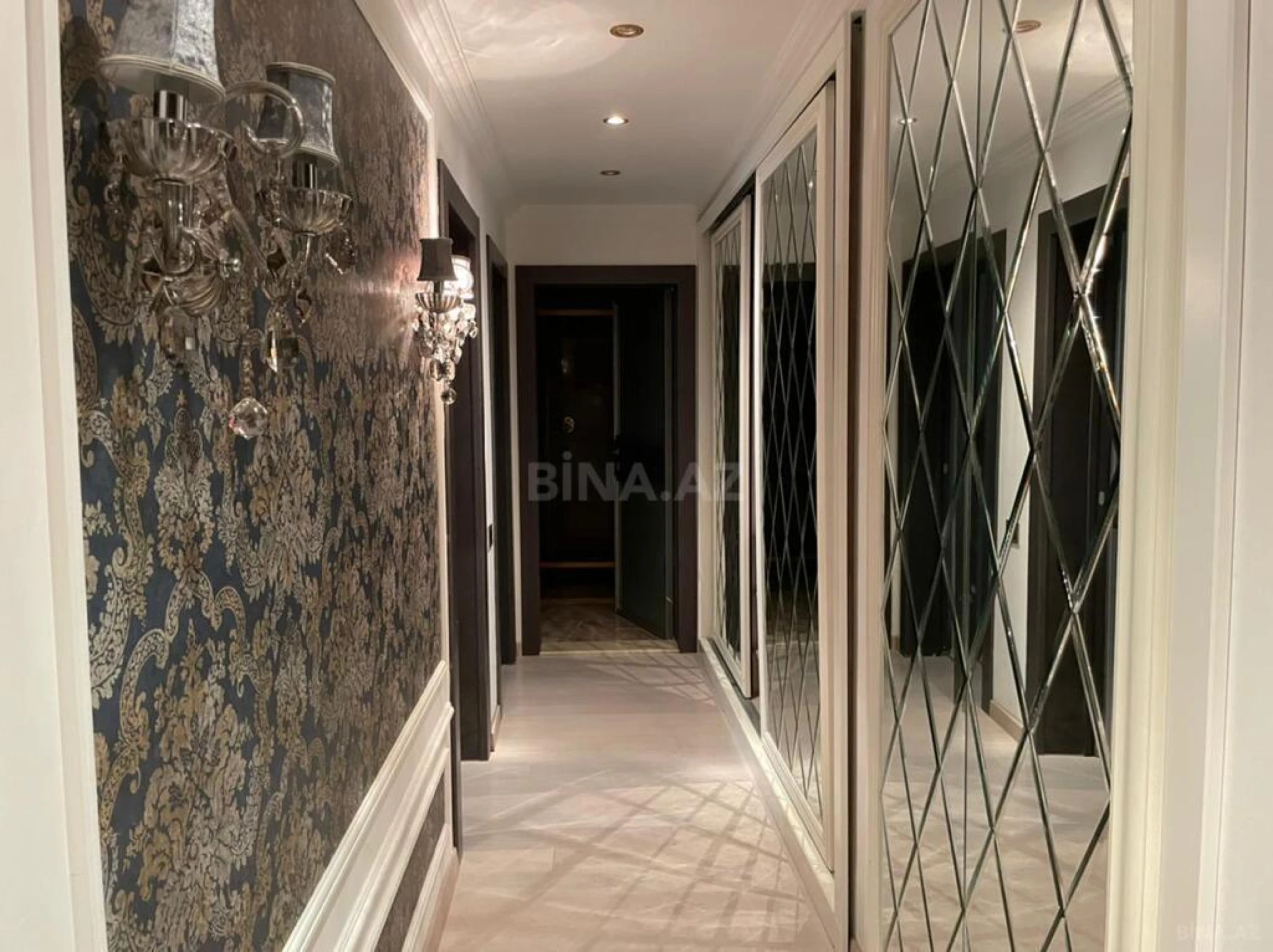 Kirayə verilir 3 otaqlı mənzil 115 m²