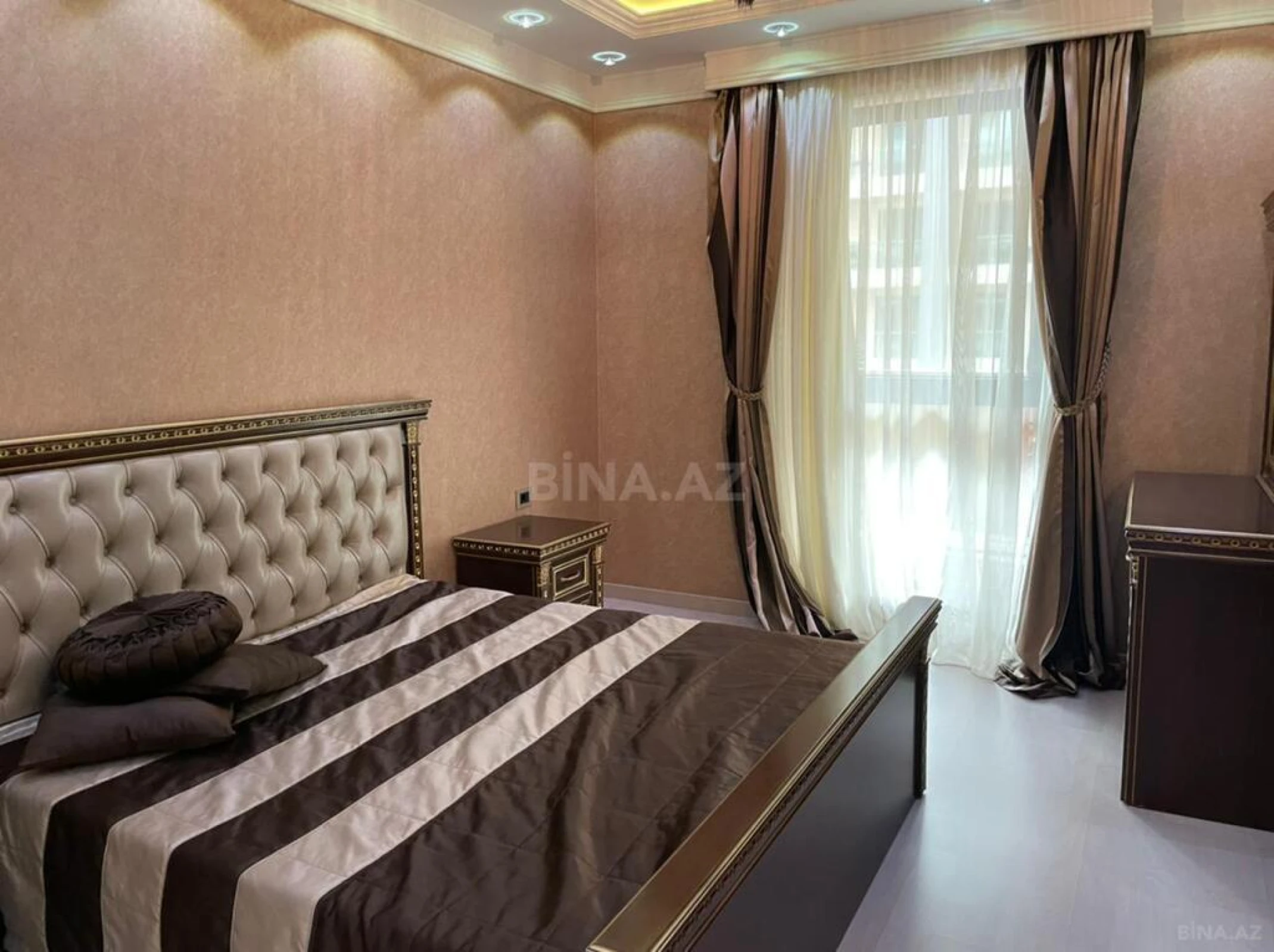 Kirayə verilir 3 otaqlı mənzil 115 m²