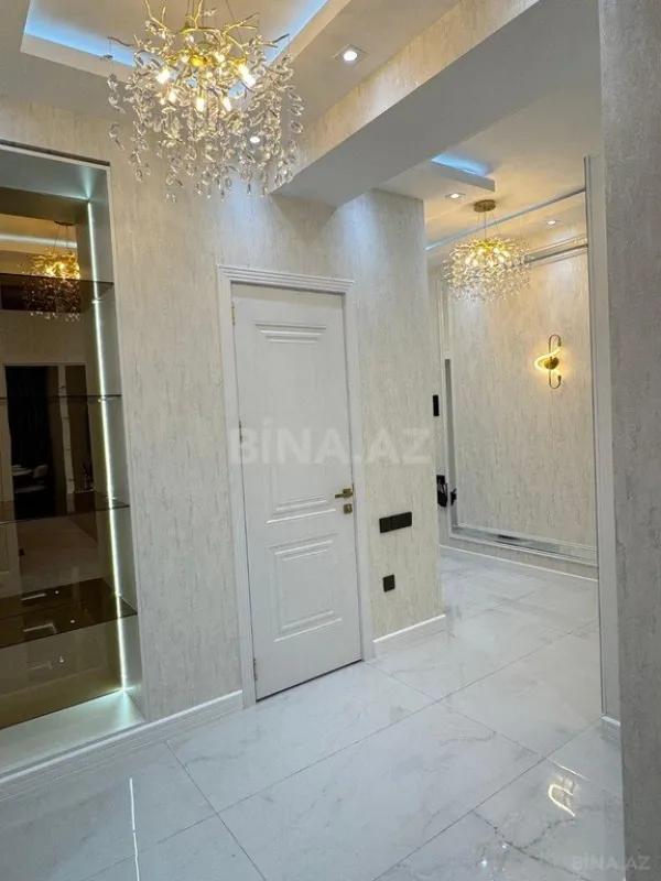 Kirayə verilir 2 otaqlı mənzil 70 m²