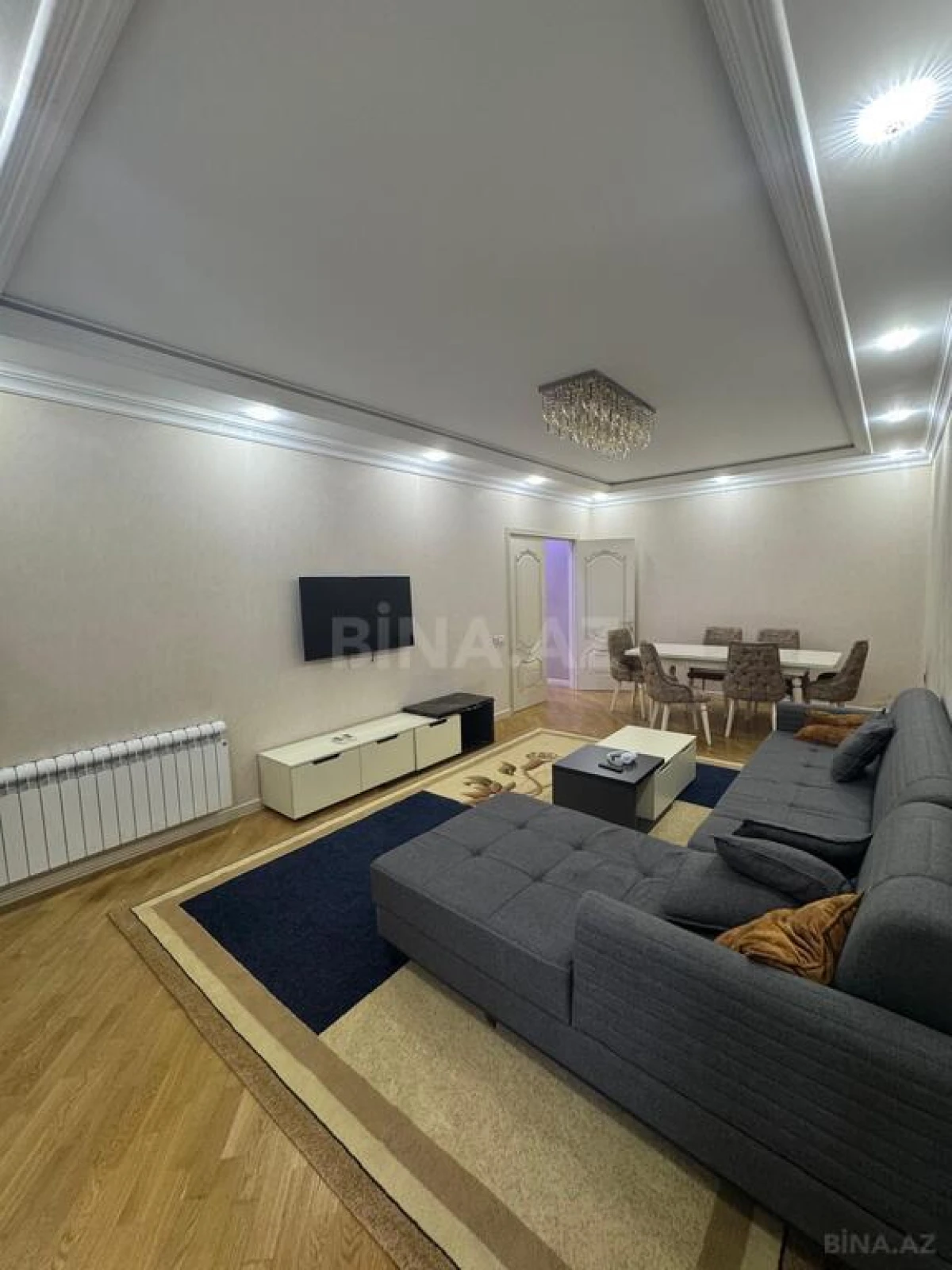 Kirayə verilir 2 otaqlı mənzil 90 m²