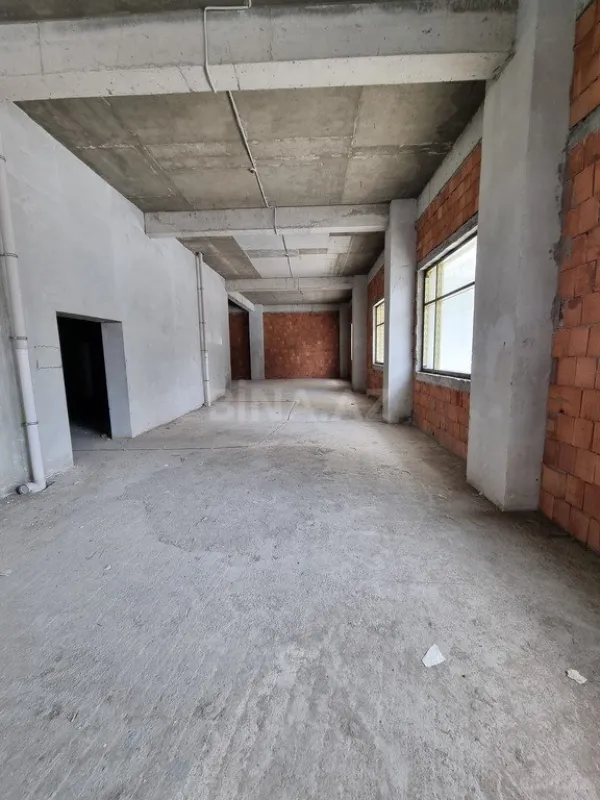 Satılır obyekt 1200 m²