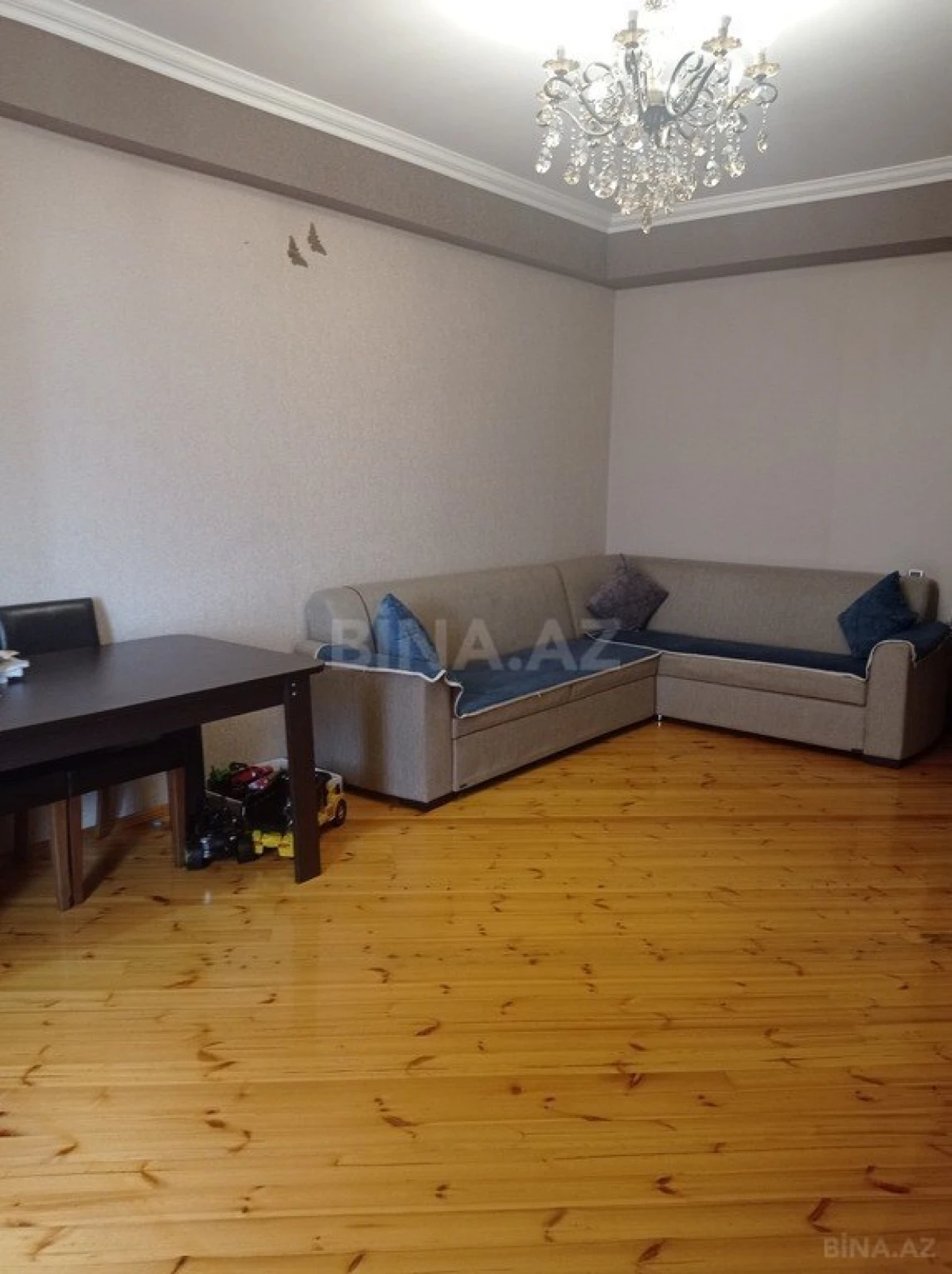 Satılır 3 otaqlı mənzil 95 m²