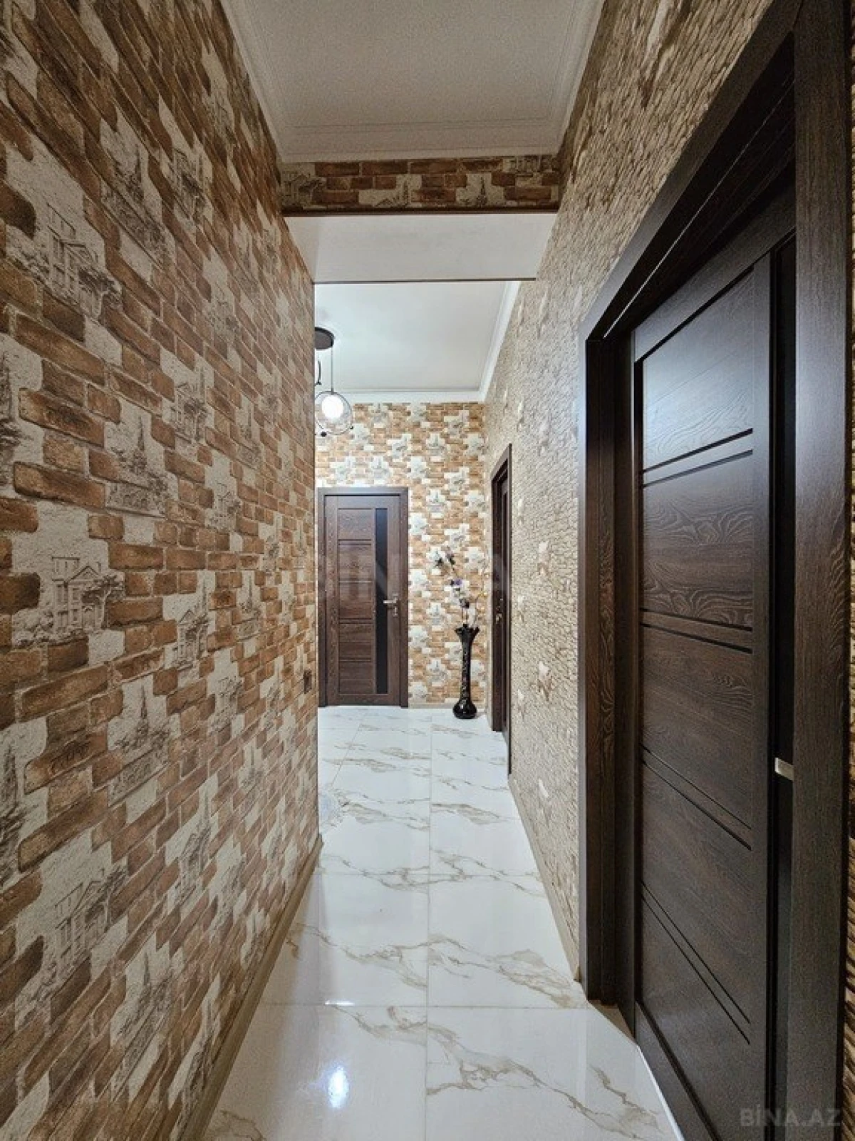 Satılır 3 otaqlı mənzil 98 m²