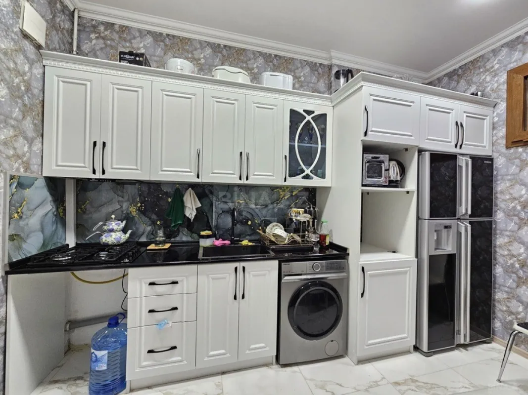 Satılır 3 otaqlı mənzil 98 m²