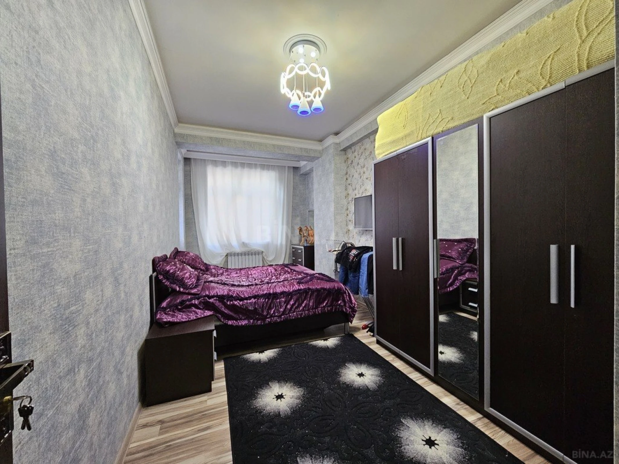 Satılır 3 otaqlı mənzil 98 m²