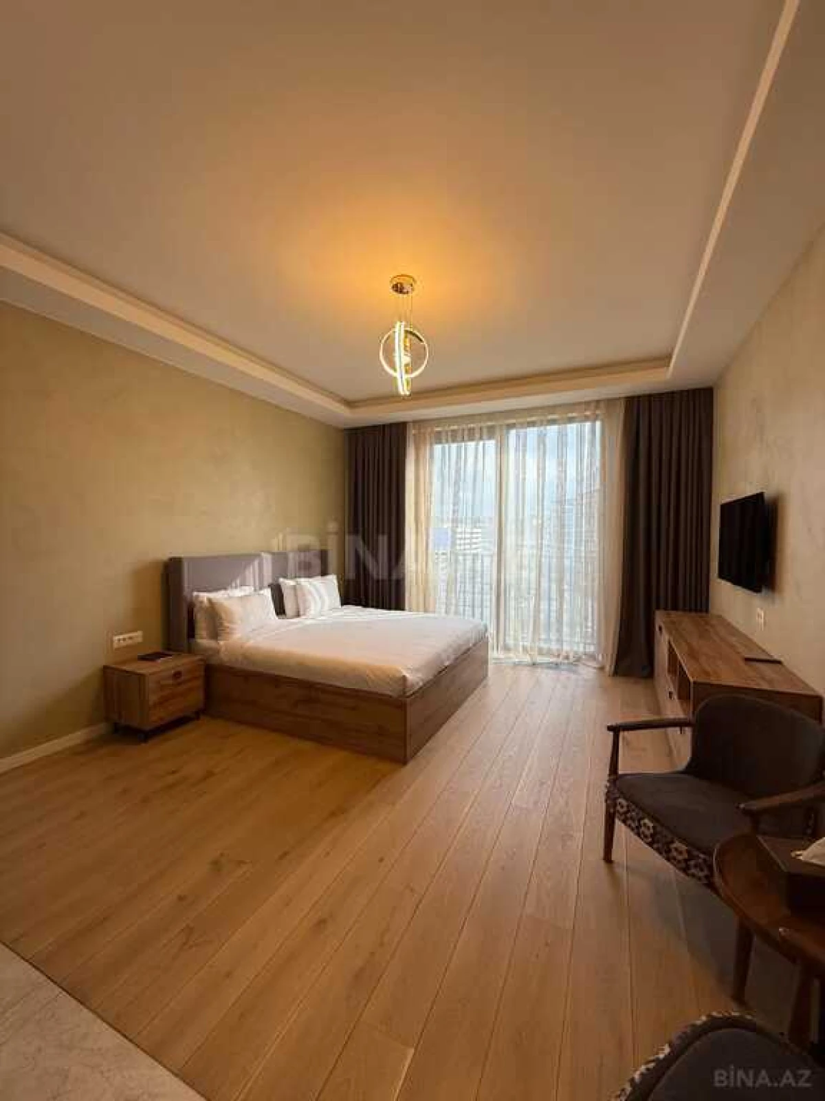 Satılır 1 otaqlı mənzil 42 m²