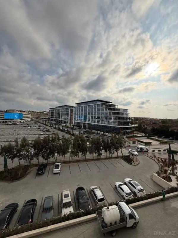 Satılır 1 otaqlı mənzil 42 m²