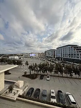 Satılır 1 otaqlı mənzil 42 m²