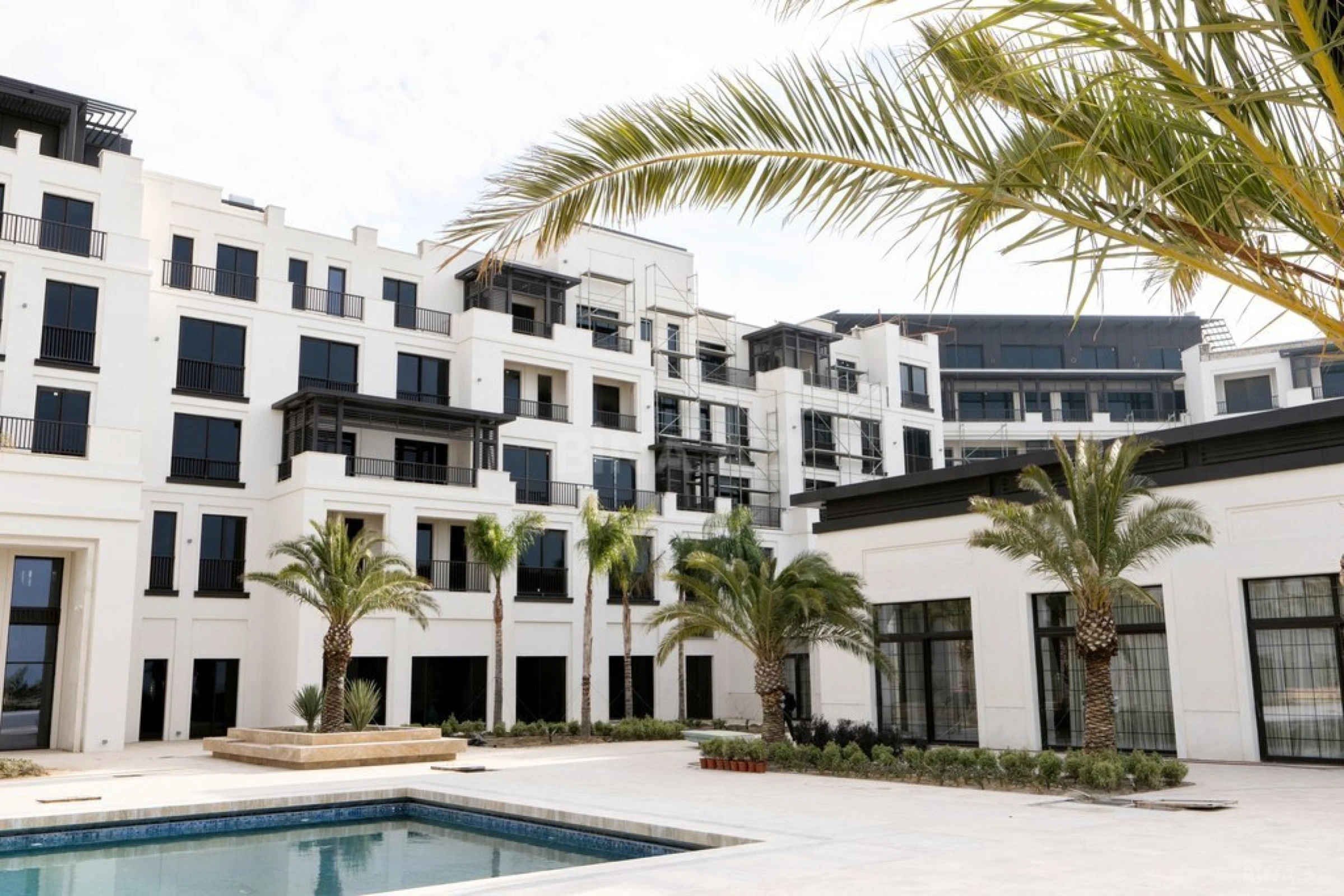 Satılır 1 otaqlı mənzil 42 m²