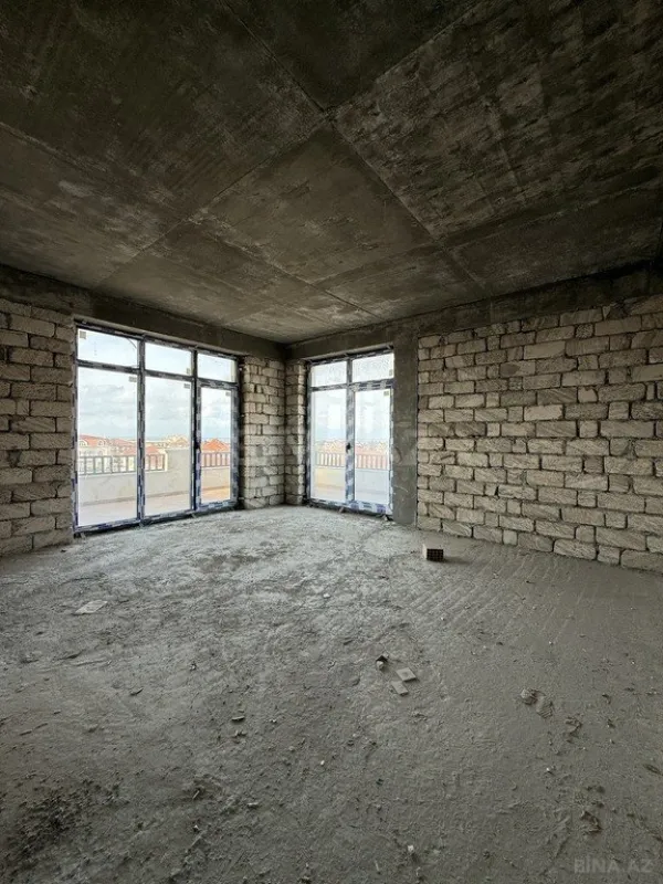 Satılır 2 otaqlı mənzil 130 m²