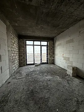 Satılır 2 otaqlı mənzil 130 m²