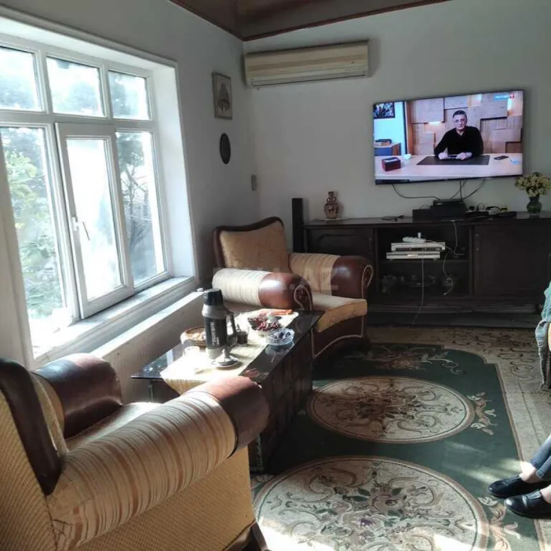 Satılır 5 otaqlı həyət evi 230 m²