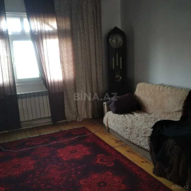 Satılır 5 otaqlı həyət evi 230 m²
