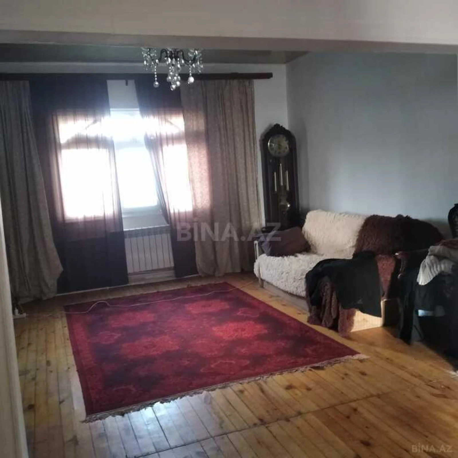 Satılır 5 otaqlı həyət evi 230 m²