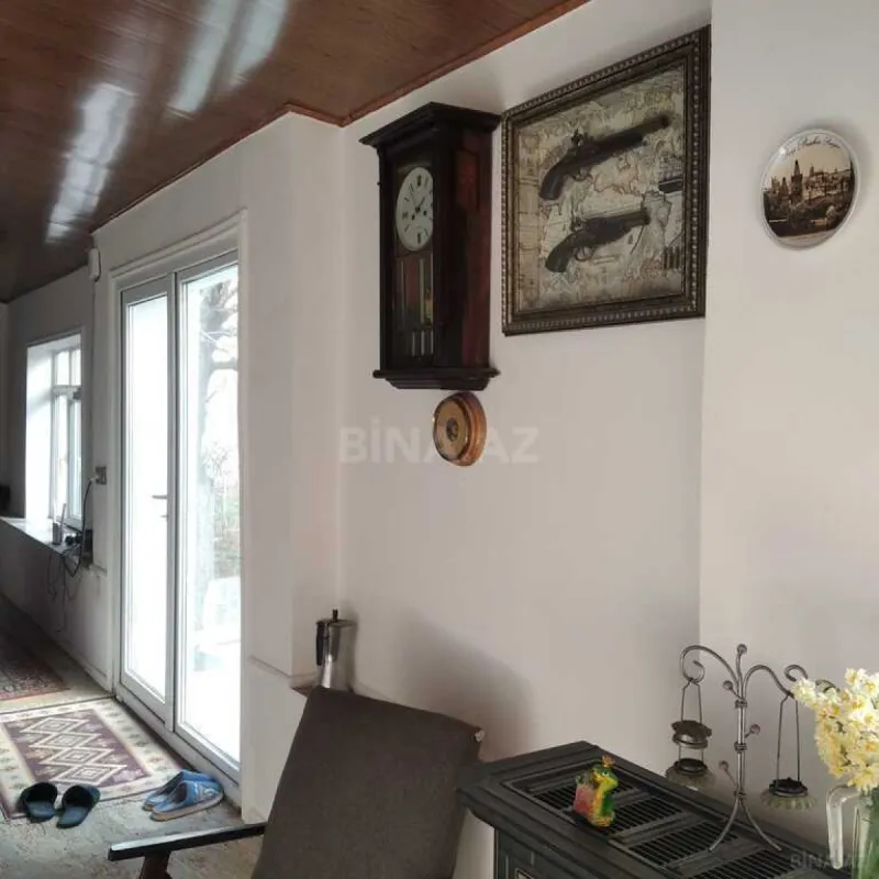 Satılır 5 otaqlı həyət evi 230 m²