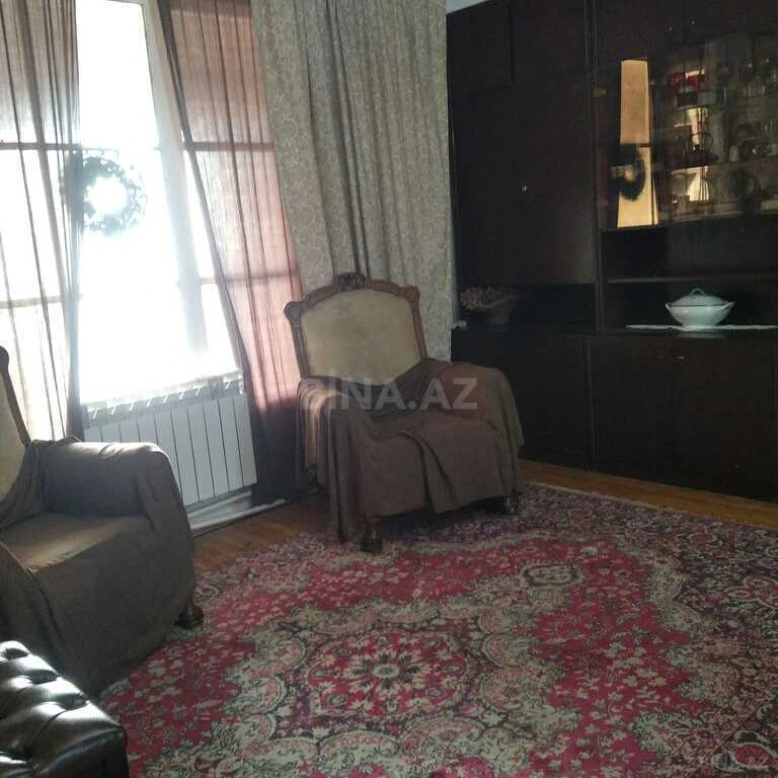 Satılır 5 otaqlı həyət evi 230 m²