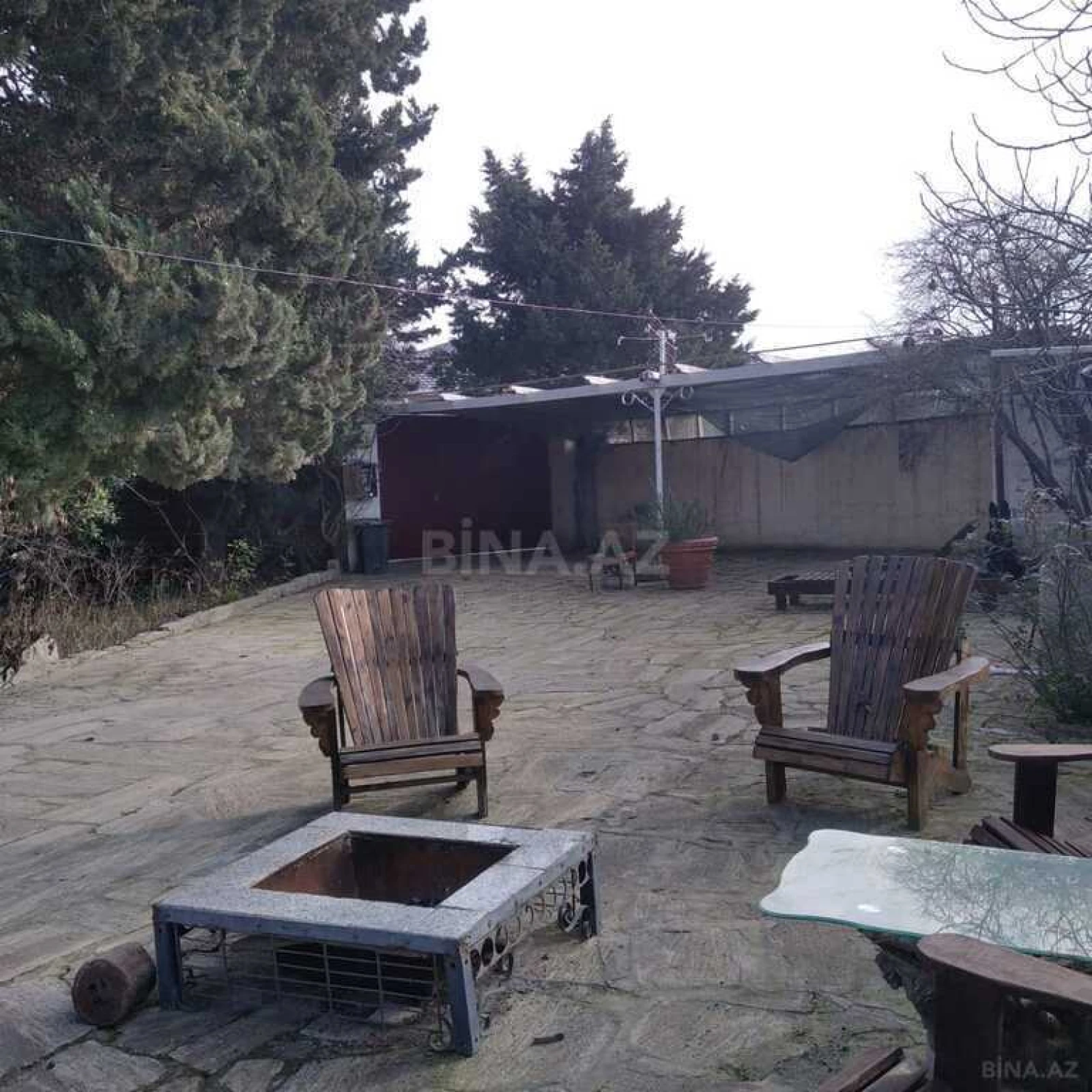 Satılır 5 otaqlı həyət evi 230 m²