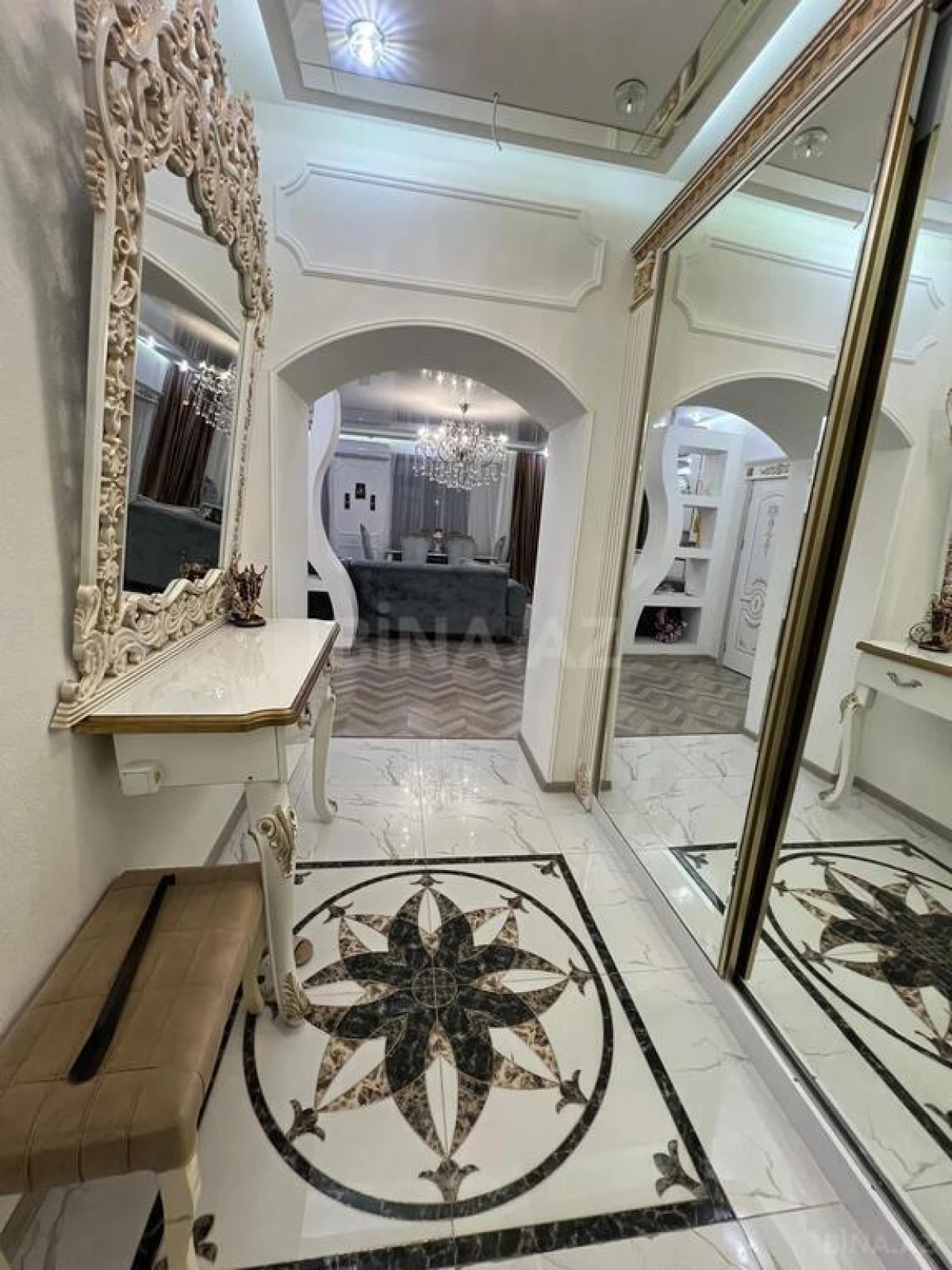 Kirayə verilir 3 otaqlı mənzil 105 m²