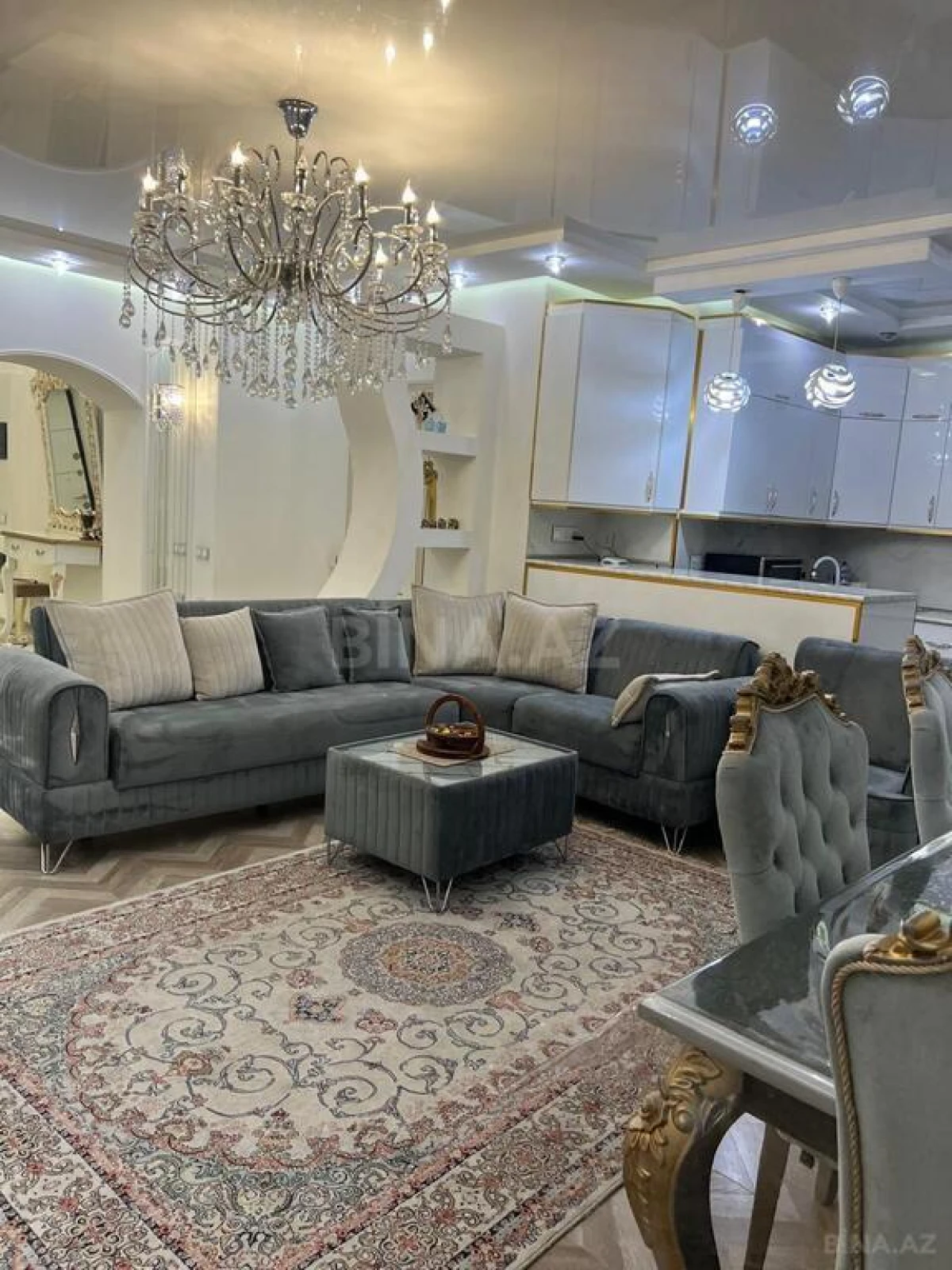 Kirayə verilir 3 otaqlı mənzil 105 m²