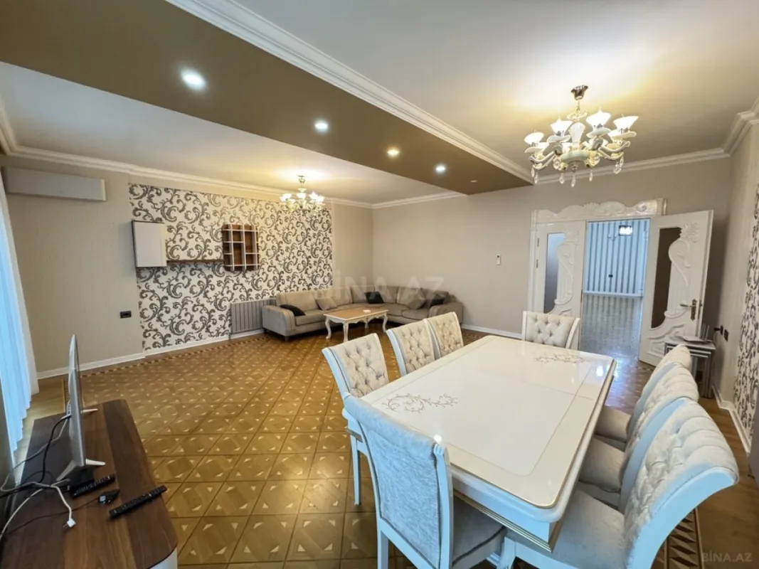 Kirayə verilir 5 otaqlı mənzil 270 m²