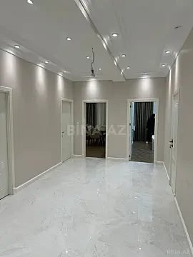 Kirayə verilir 3 otaqlı mənzil 127 m²