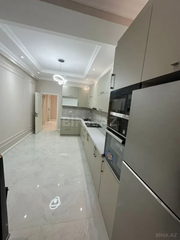 Kirayə verilir 3 otaqlı mənzil 127 m²
