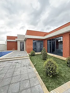 Satılır 4 otaqlı həyət evi 155 m²