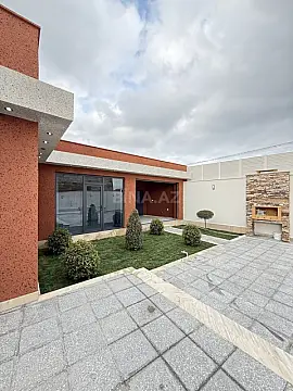Satılır 4 otaqlı həyət evi 155 m²
