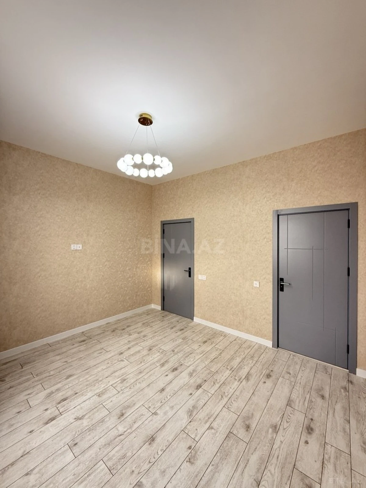 Satılır 4 otaqlı həyət evi 155 m²